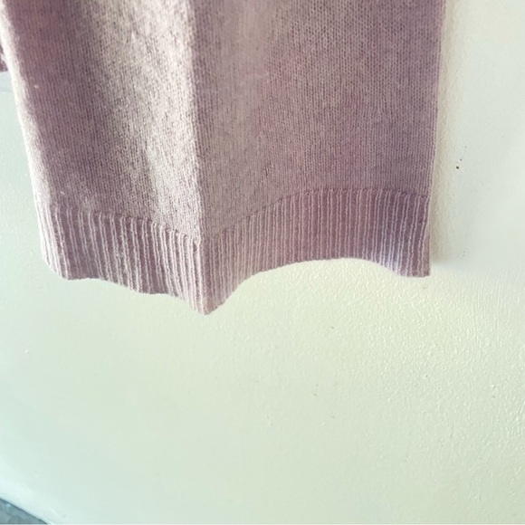 Cashmere lilac Crew Neck Sweater - Picture 3 of 7